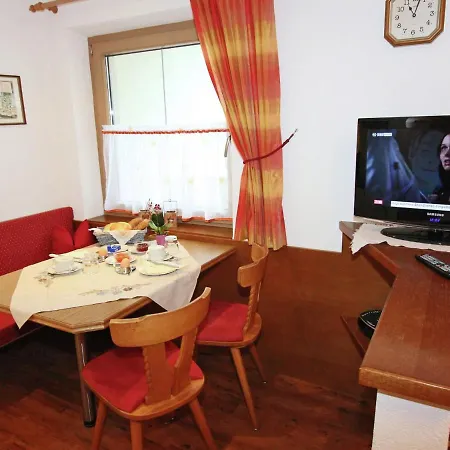 Inviting Near Ski Area In Schwendau Appartement Mayrhofen