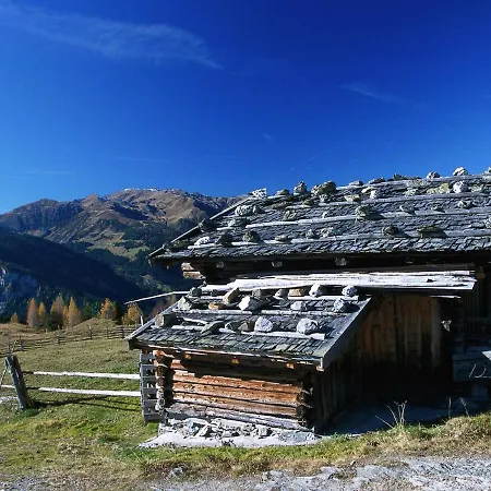 Inviting Near Ski Area In Schwendau Appartement Mayrhofen